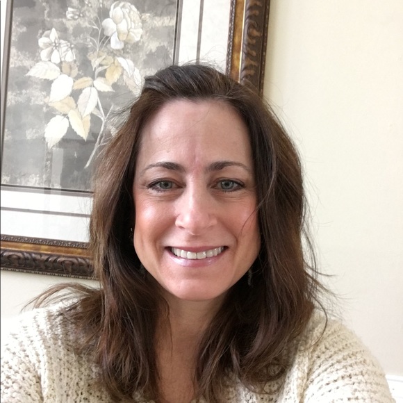 Meet your Posher, Amy - Picture 1 of 1